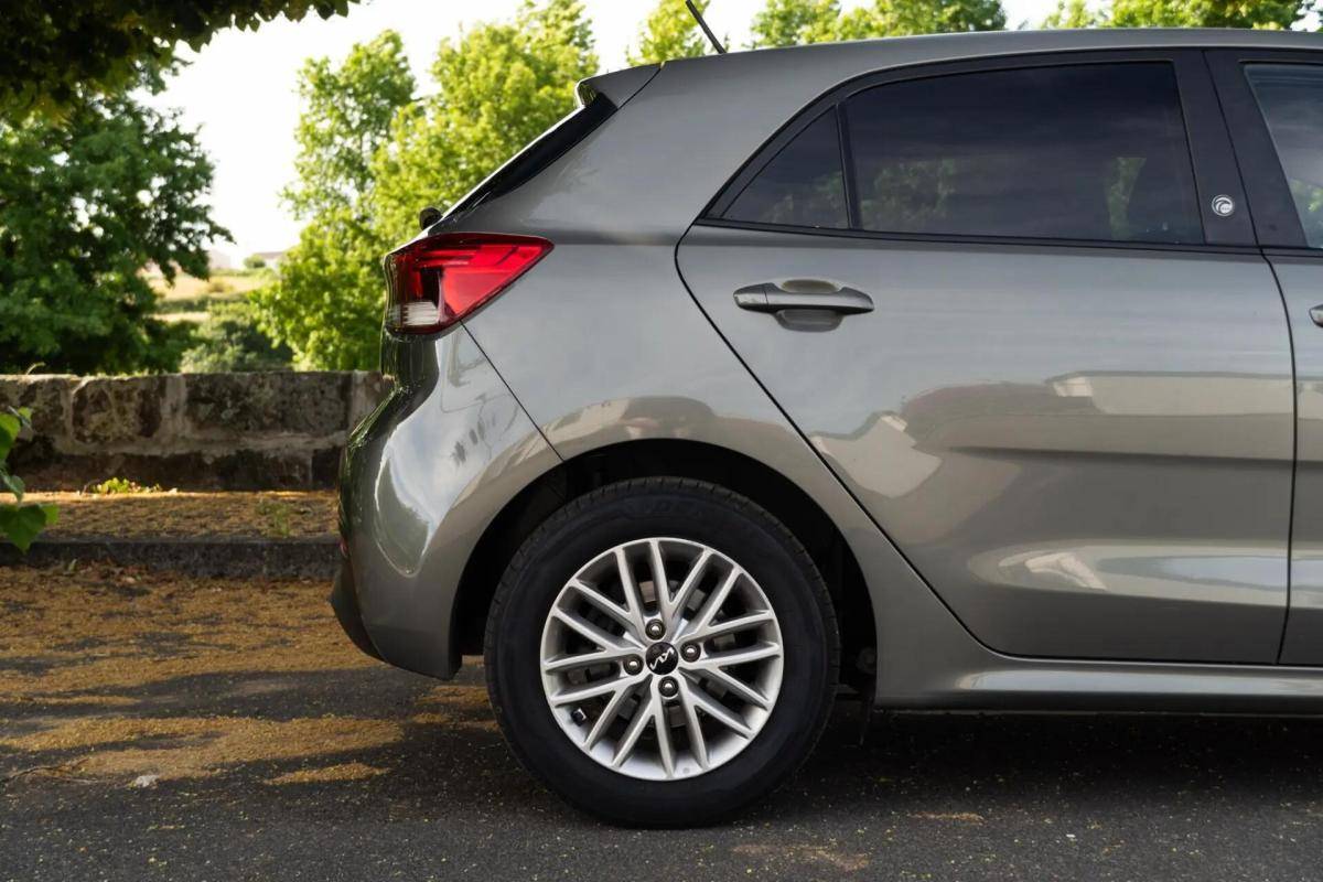 kia-rio-2022-gasolina-998cc