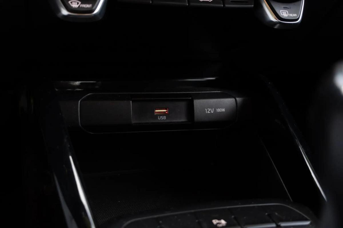 kia-rio-2022-gasolina-998cc