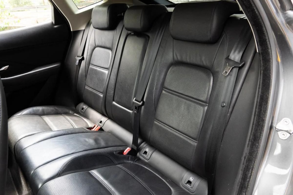 jaguar-e-pace-2018-diesel-1999cc