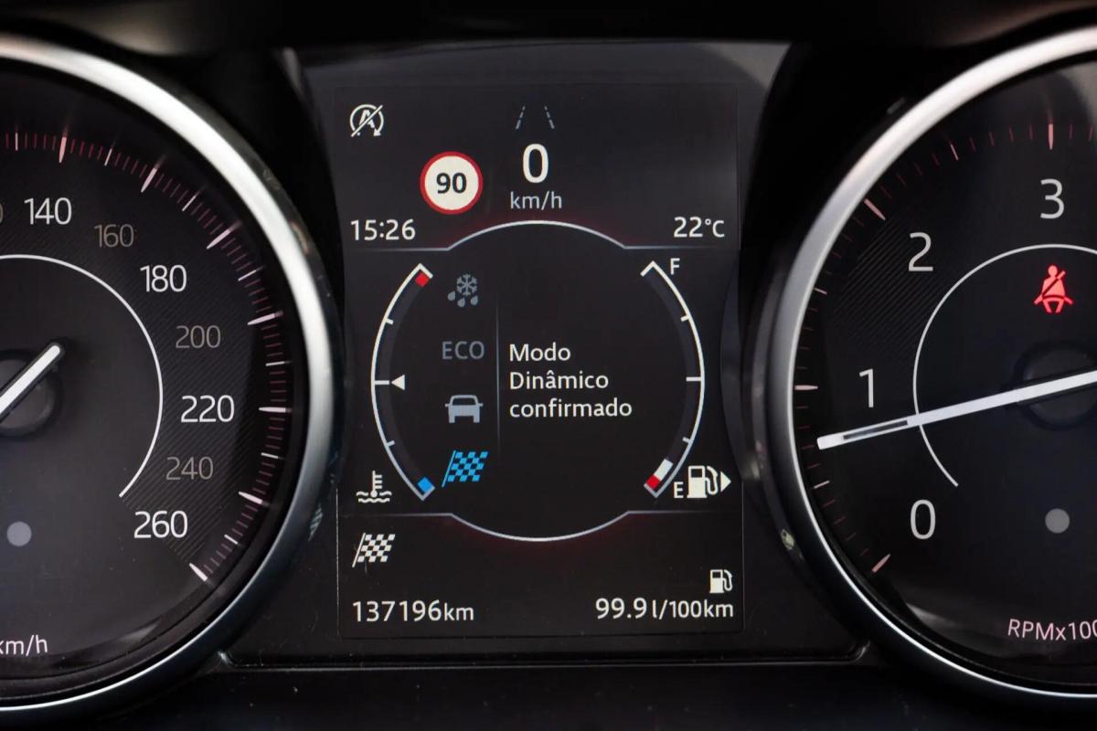 jaguar-e-pace-2018-diesel-1999cc