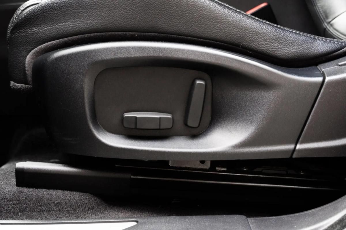 jaguar-e-pace-2018-diesel-1999cc
