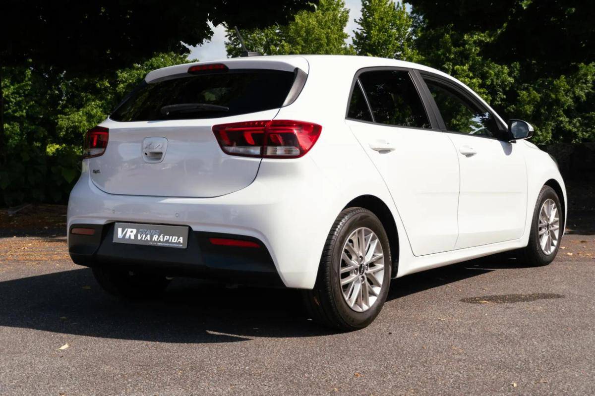 kia-rio-2022-gasolina-998cc
