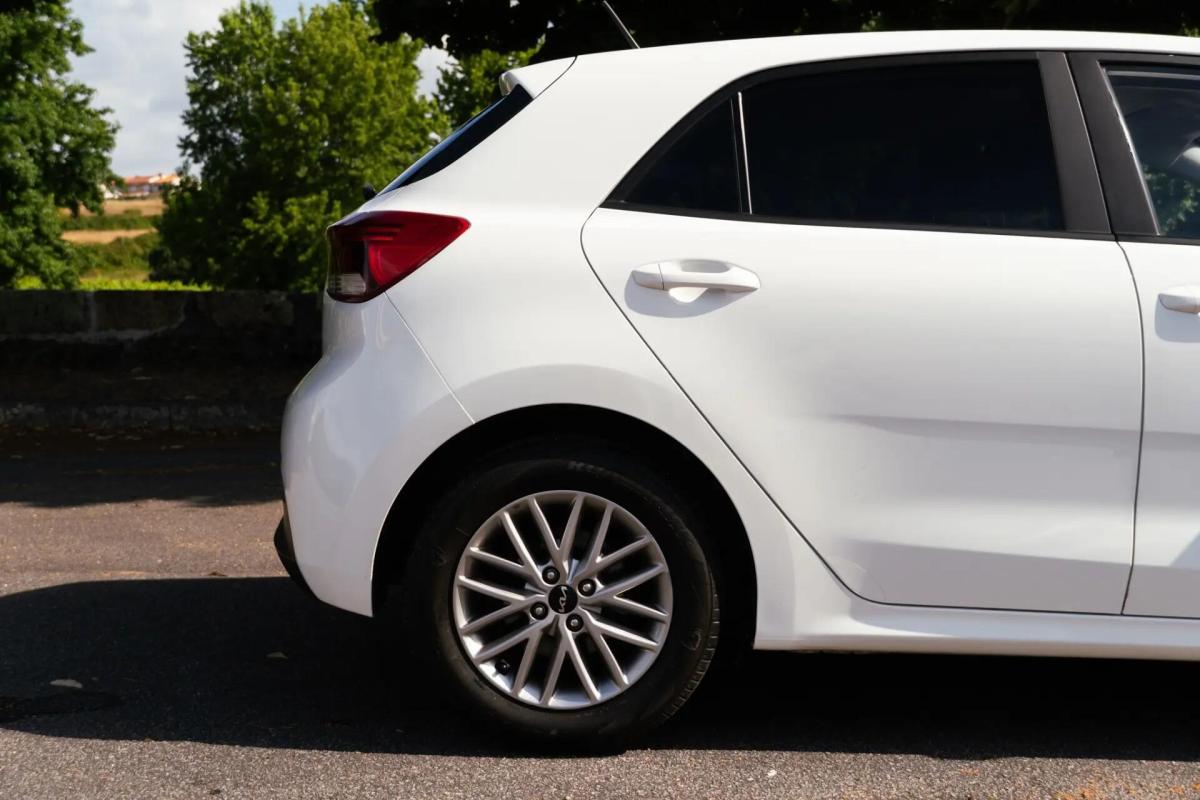 kia-rio-2022-gasolina-998cc