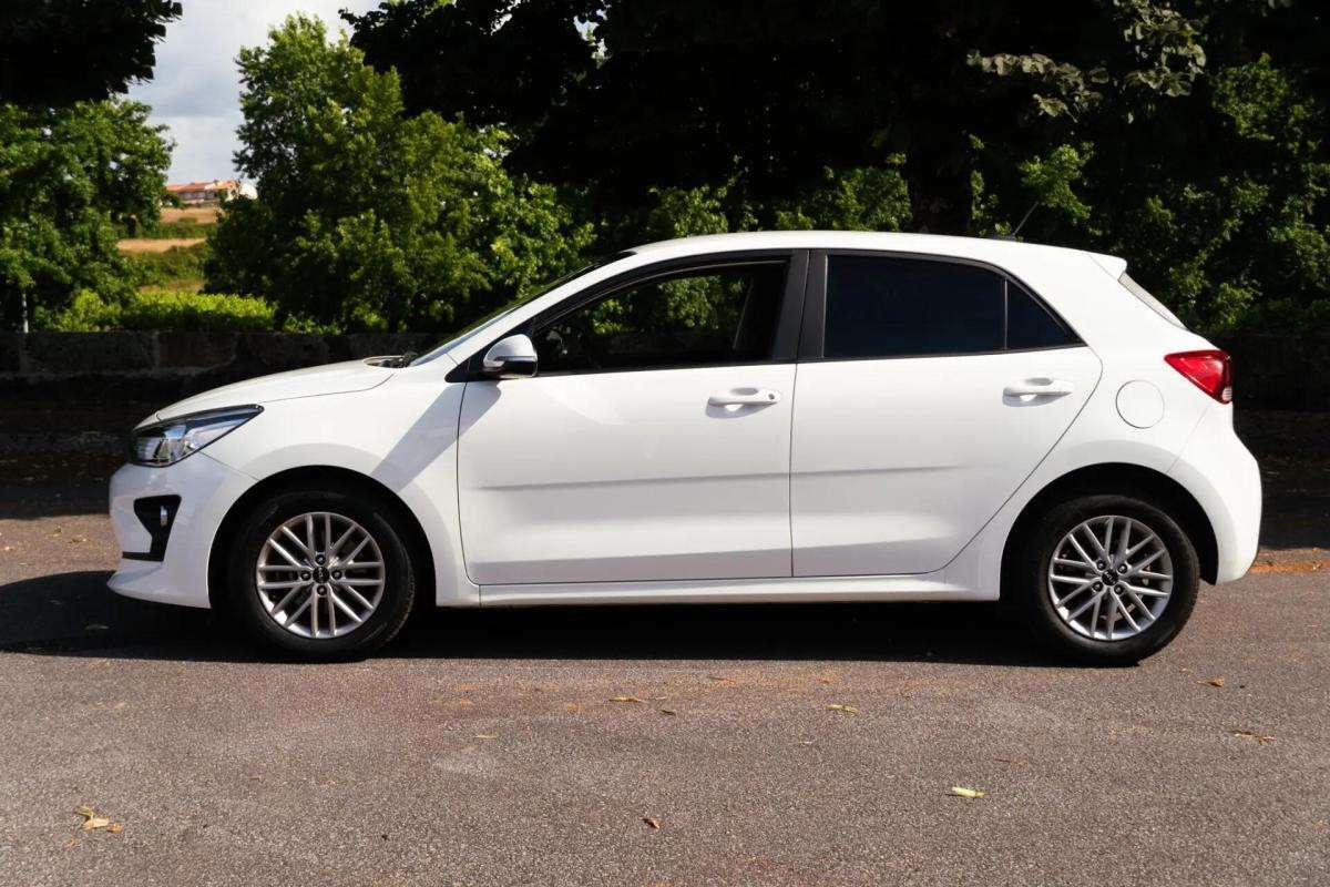 kia-rio-2022-gasolina-998cc