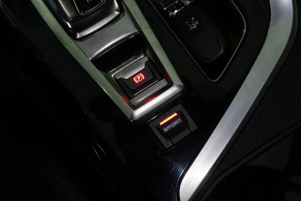 peugeot-3008-2019-diesel-1499cc