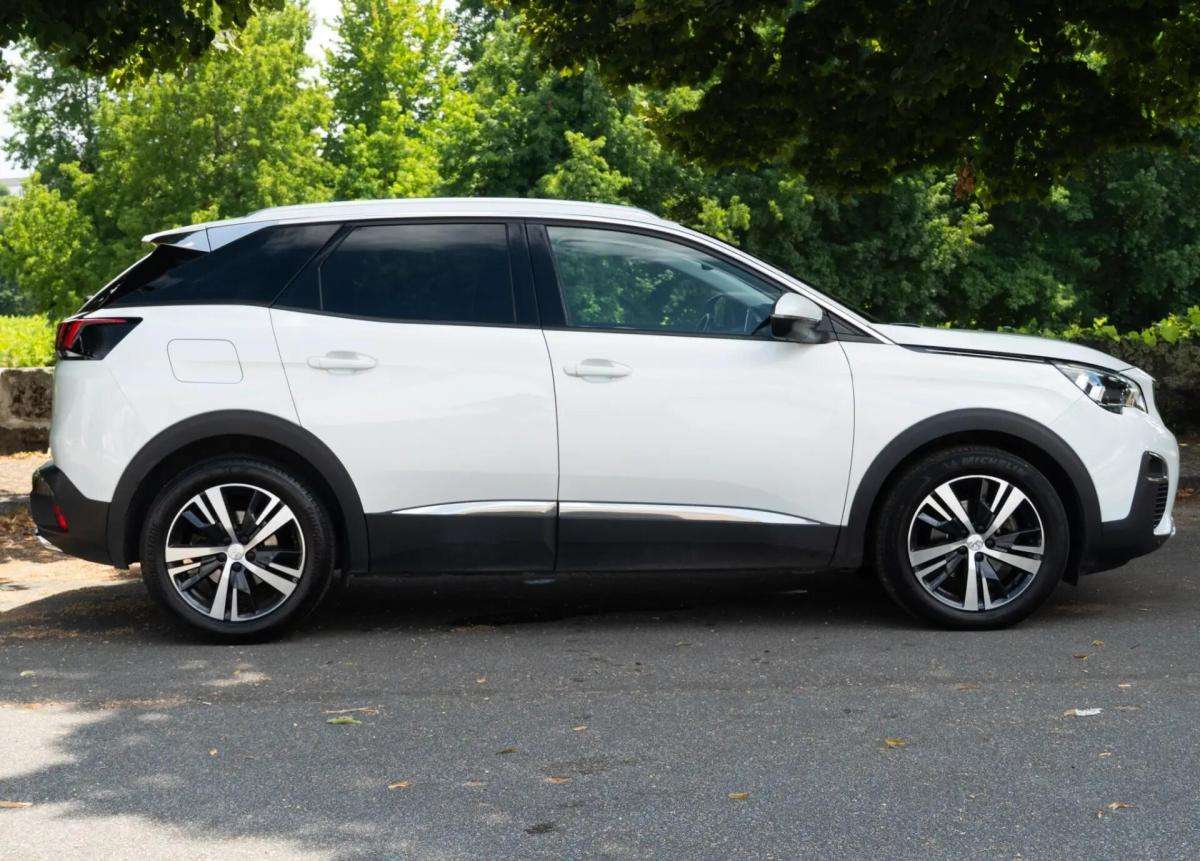 peugeot-3008-2019-diesel-1499cc