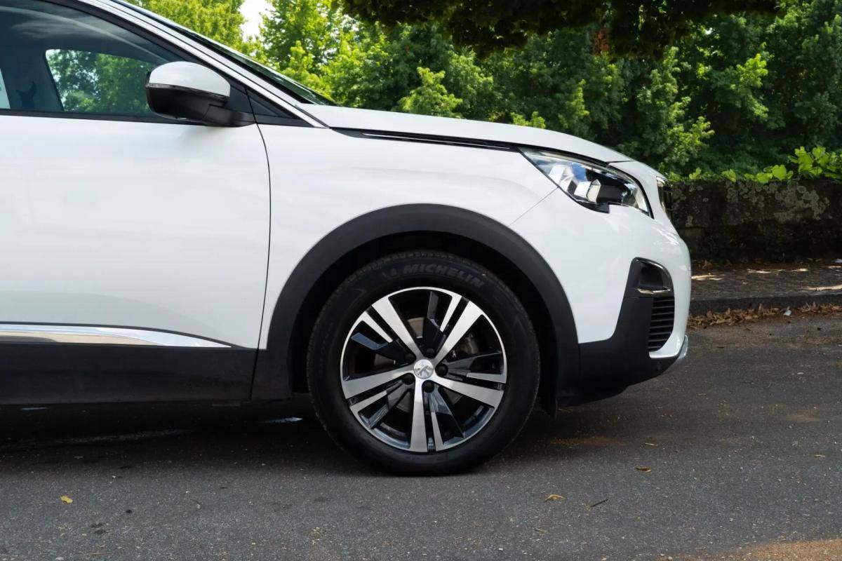 peugeot-3008-2019-diesel-1499cc