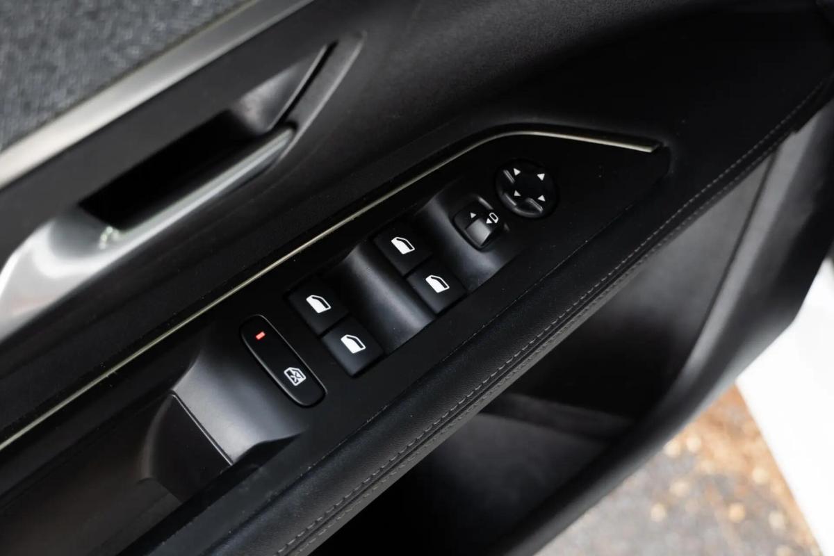 peugeot-3008-2019-diesel-1499cc