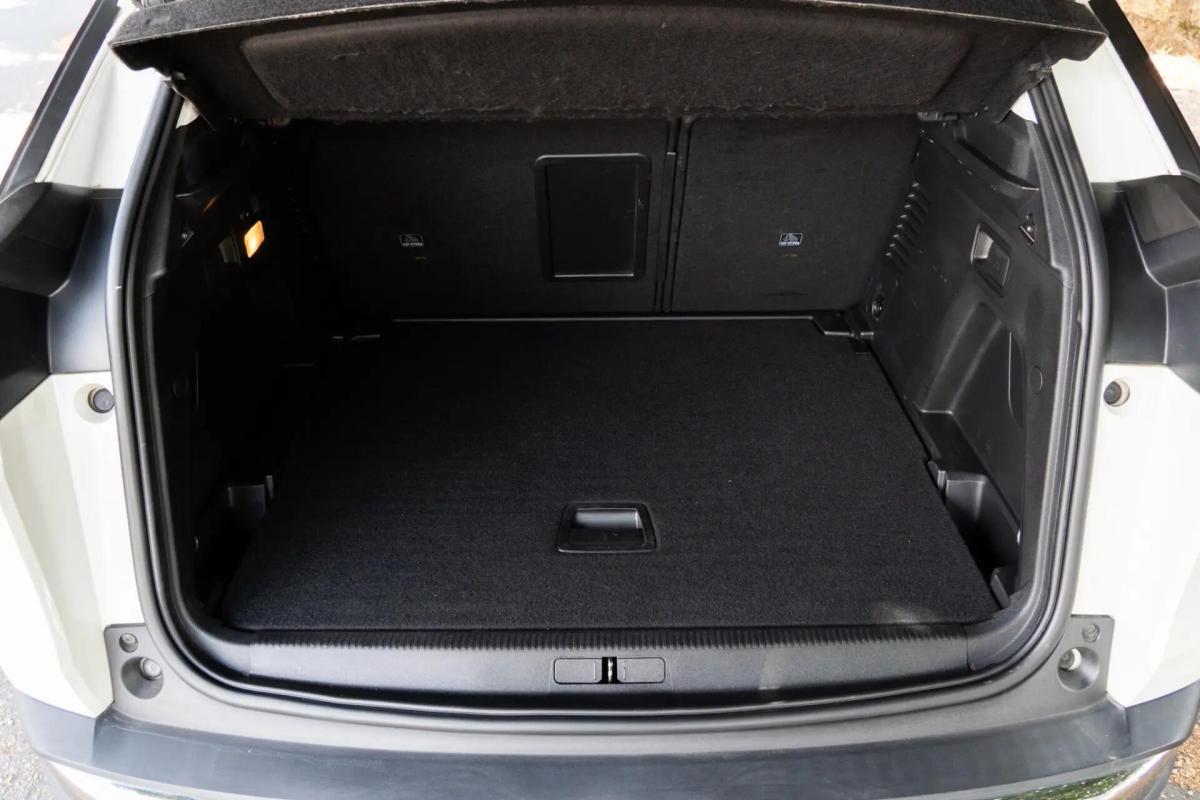 peugeot-3008-2019-diesel-1499cc