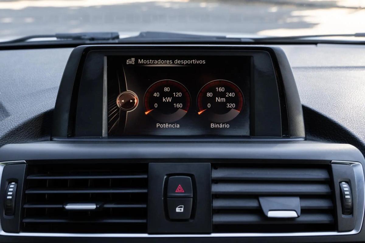 bmw-serie-2-218d-coupe-2015-diesel-1995cc