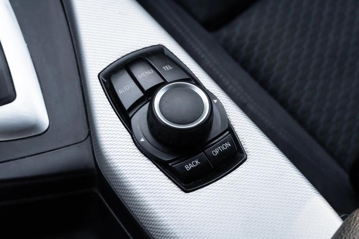 bmw-serie-2-218d-coupe-2015-diesel-1995cc