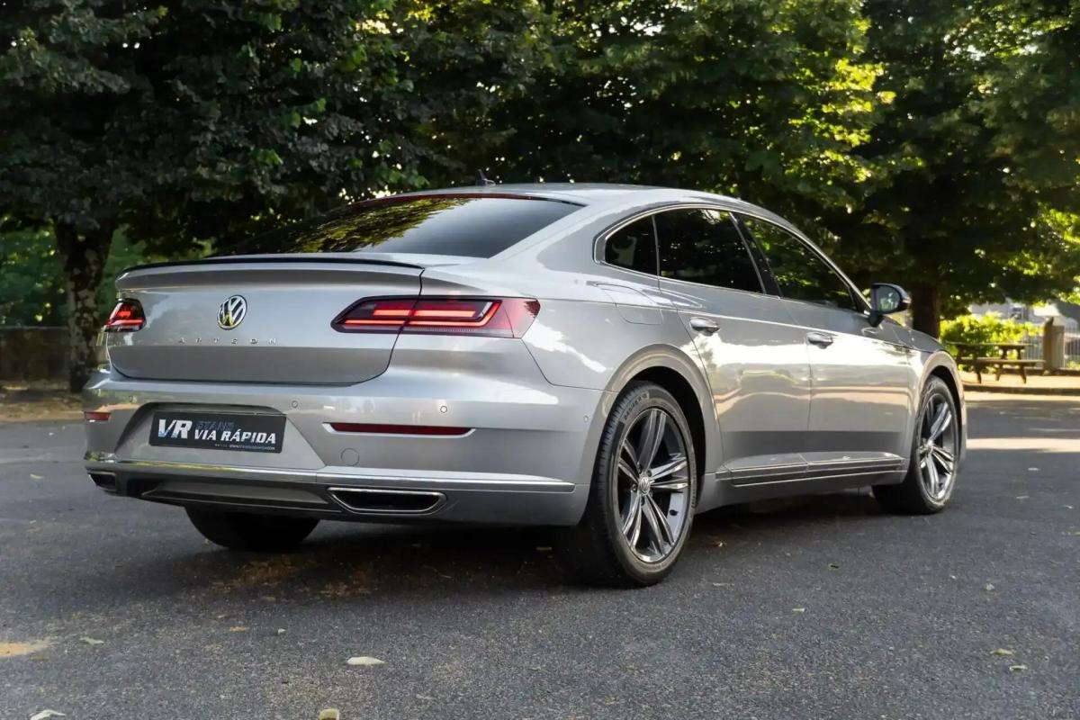 volkswagen-arteon-2019-diesel-1968cc