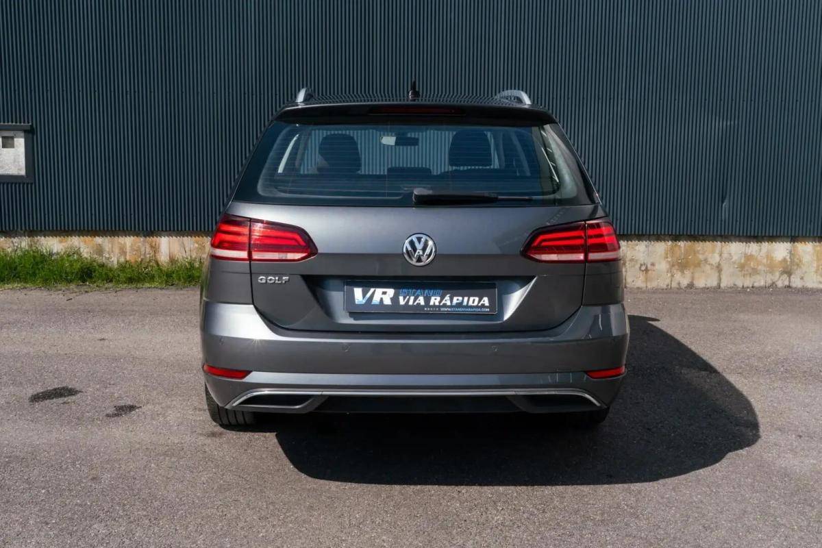 volkswagen-golf-2019-diesel-1598cc