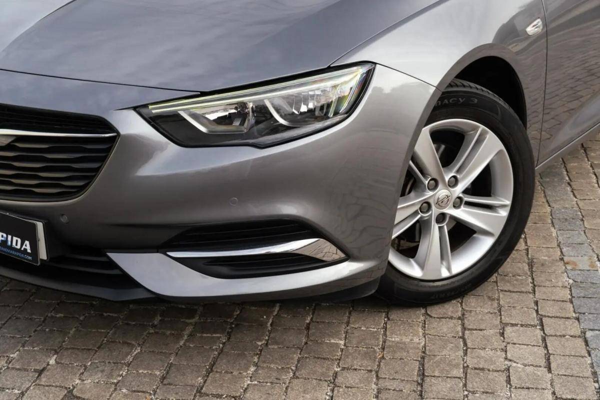 opel-insignia-sports-tourer-2019-diesel-1598cc