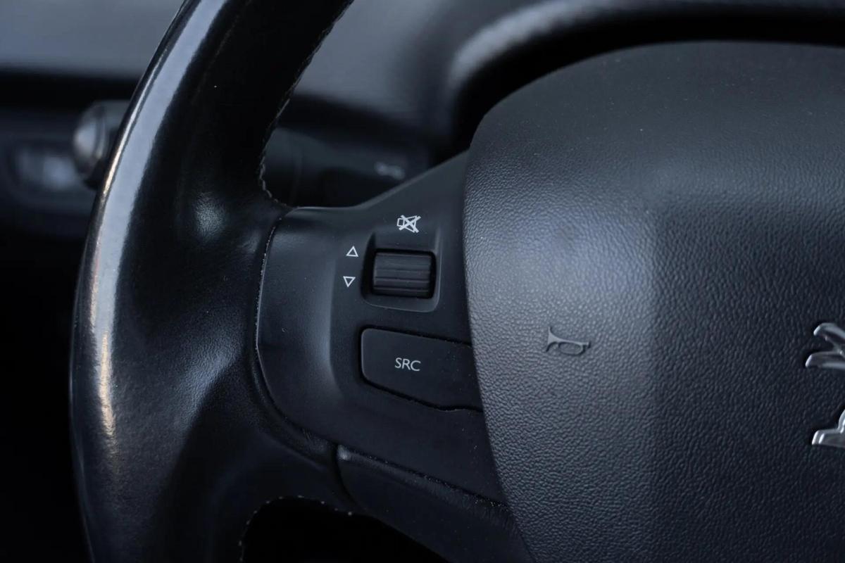 peugeot-2008-2019-gasolina-1199cc