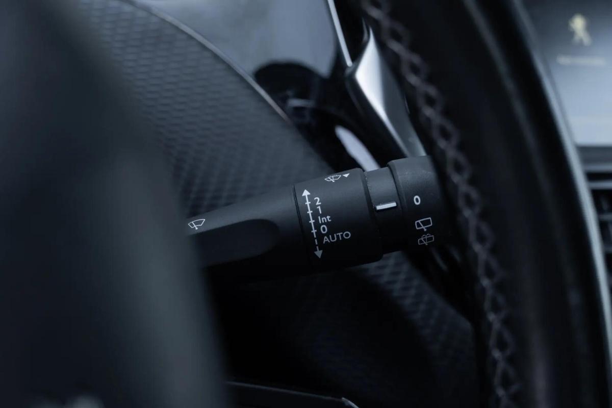 peugeot-2008-2019-gasolina-1199cc