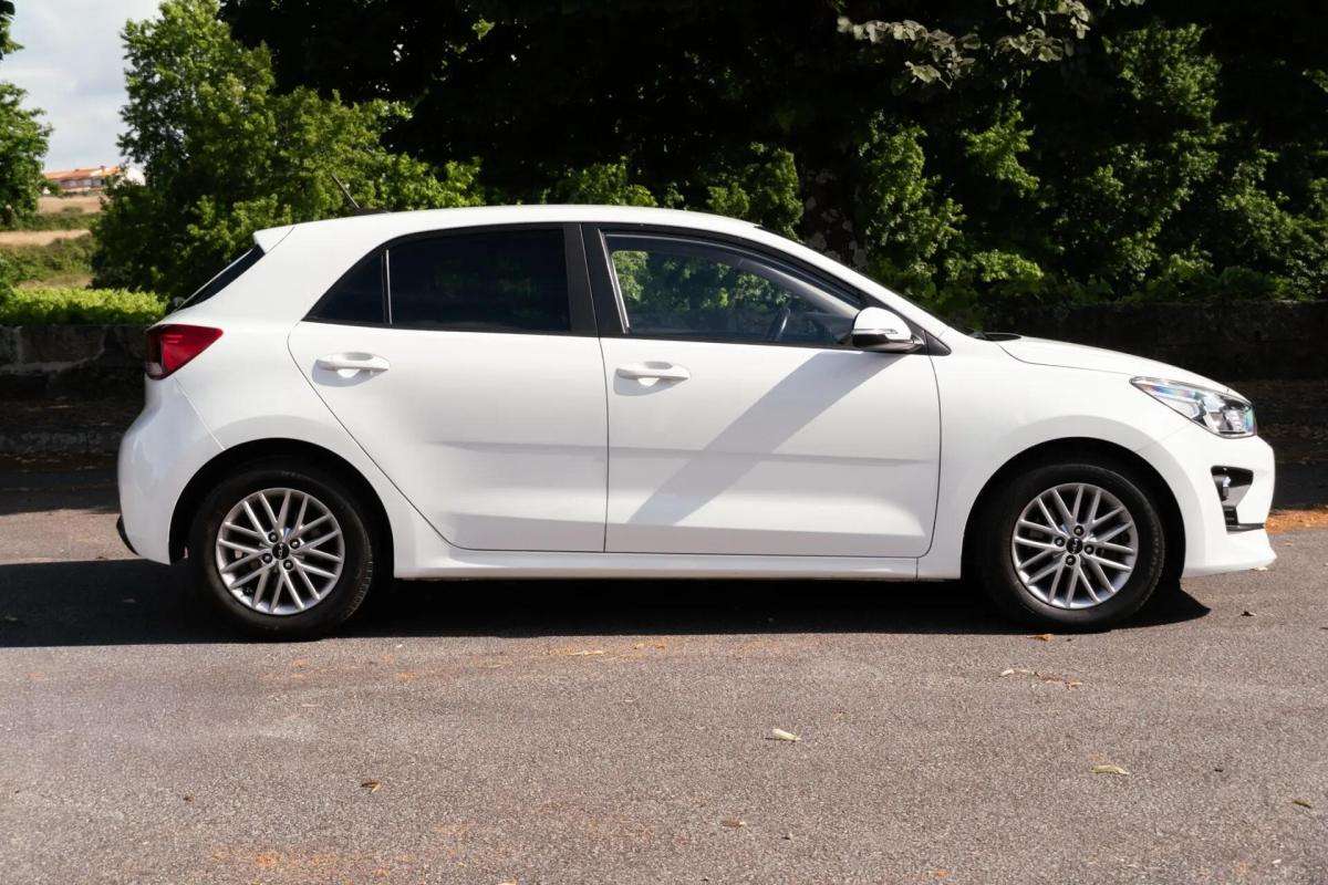 kia-rio-2022-gasolina-998cc