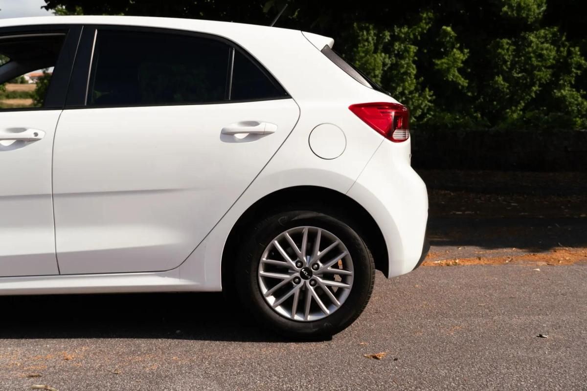 kia-rio-2022-gasolina-998cc