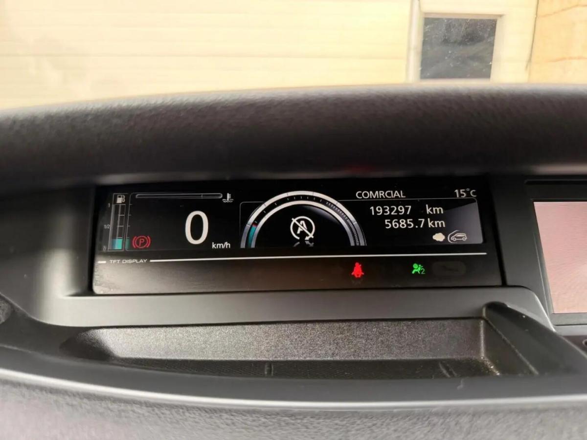 renault-scenic-2012-diesel-1461cc