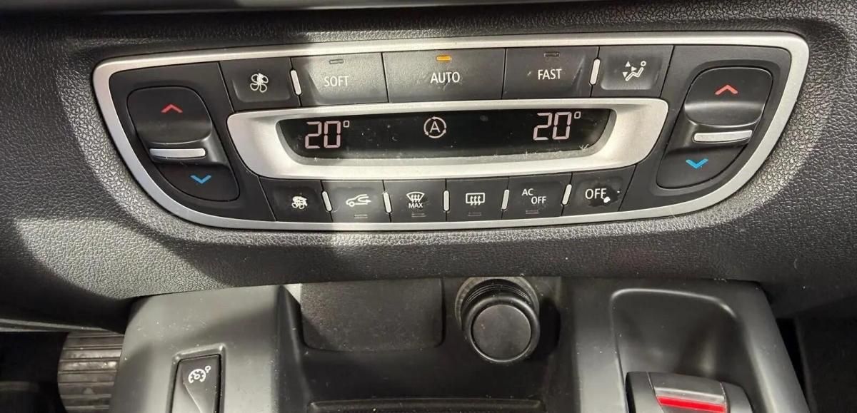 renault-scenic-2012-diesel-1461cc