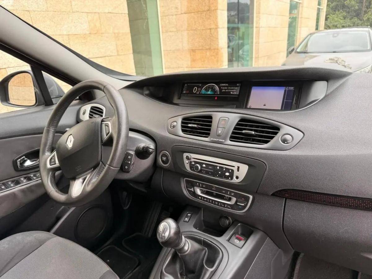 renault-scenic-2012-diesel-1461cc