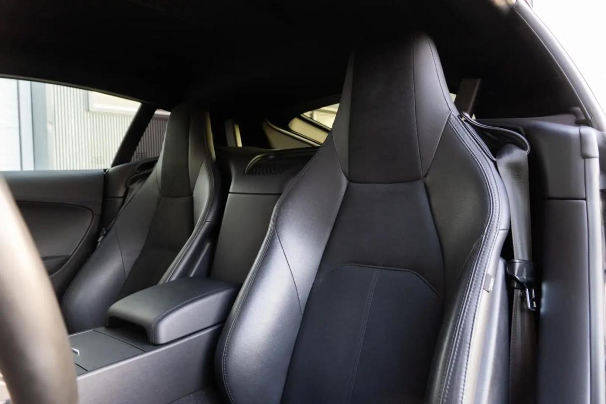 jaguar-f-type-2019-gasolina-1997cc