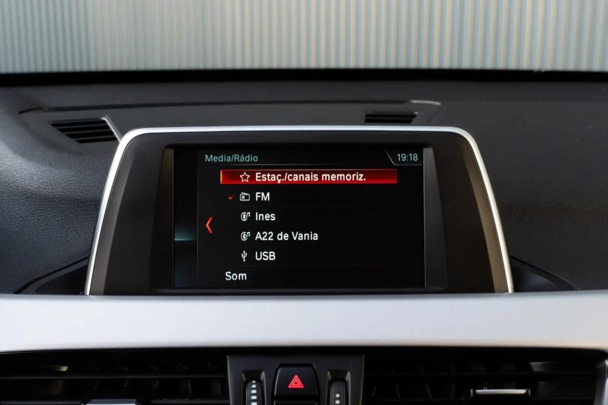 bmw-x1-sdrive18d-2018-diesel-1995cc