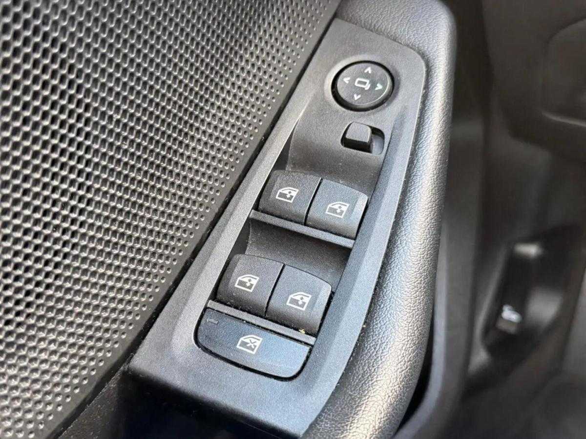 bmw-serie-1-2019-diesel-1496cc