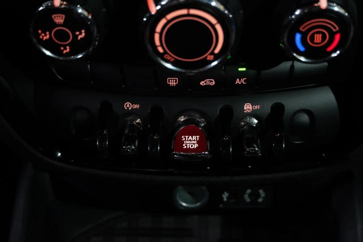 mini-clubman-2017-diesel-1496cc