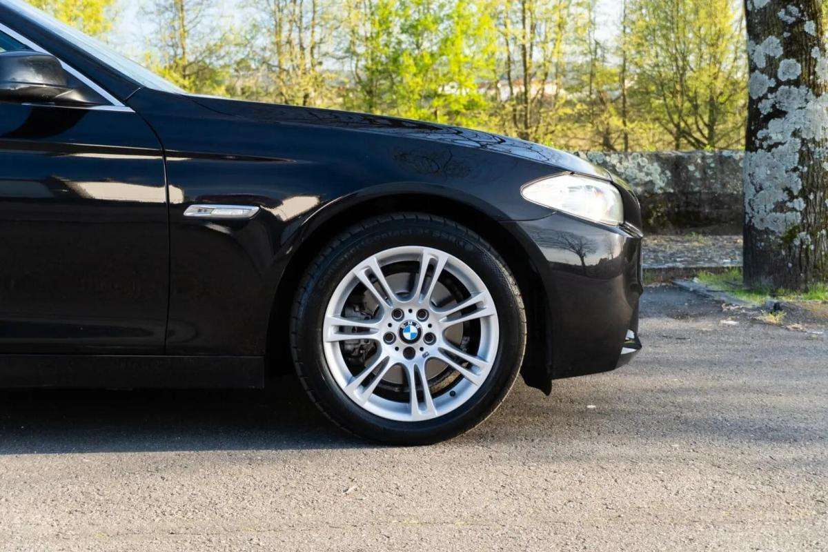 bmw-serie-5-520-d-2011-diesel-1995cc