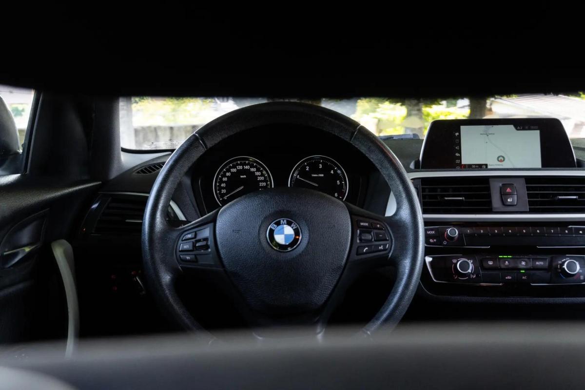 bmw-serie-1-116d-1-5-2018-diesel-1496cc