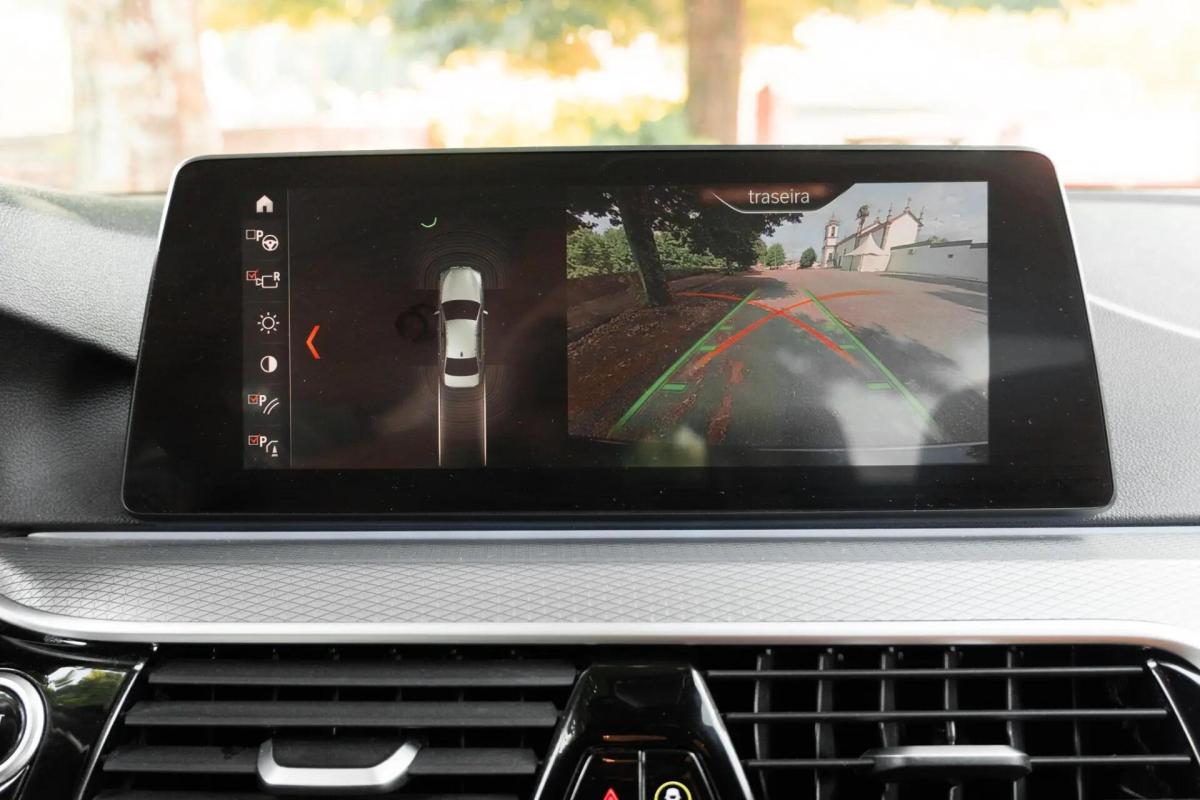 bmw-serie-5-530e-iperformance-sedan-2019-hibrido-a-gasolina-1998cc