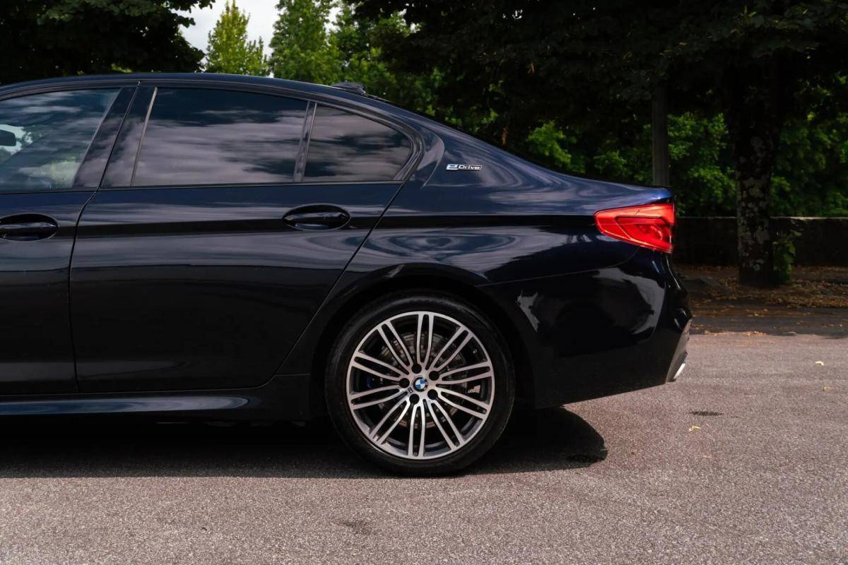 bmw-serie-5-530e-iperformance-sedan-2019-hibrido-a-gasolina-1998cc