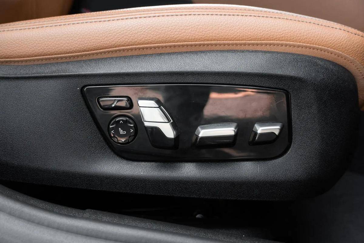 bmw-serie-5-530e-iperformance-sedan-2019-hibrido-a-gasolina-1998cc