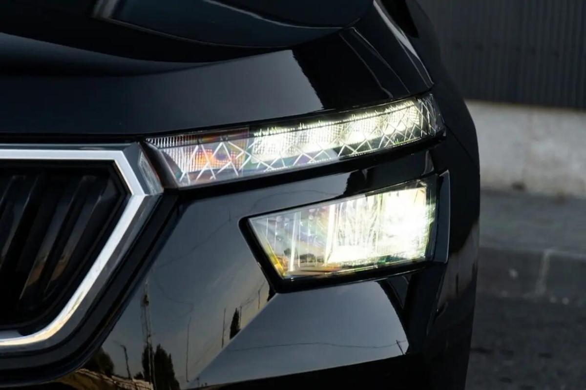 skoda-kamiq-2023-gasolina-999cc