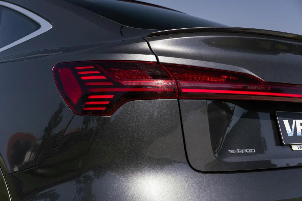 audi-e-tron-2021-eletrico-0cc