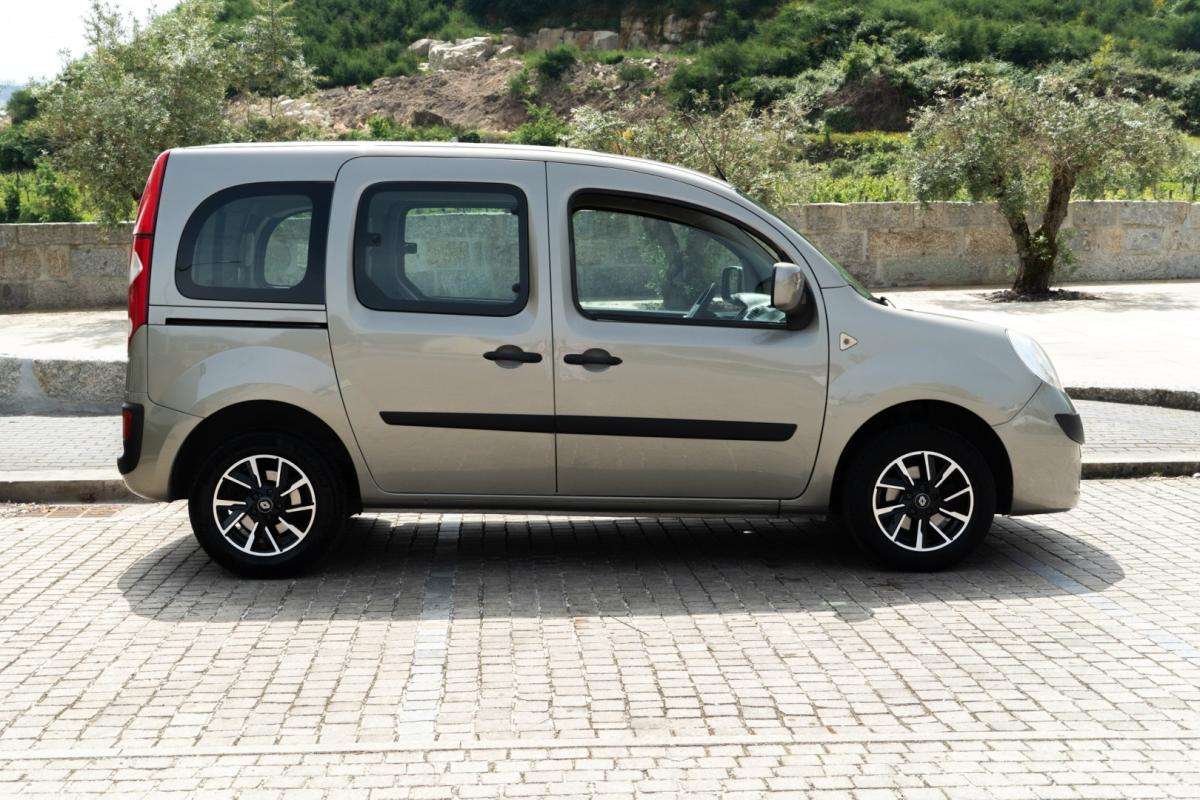 renault-kangoo-2011-diesel-1461cc