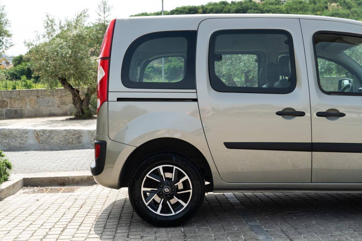 renault-kangoo-2011-diesel-1461cc