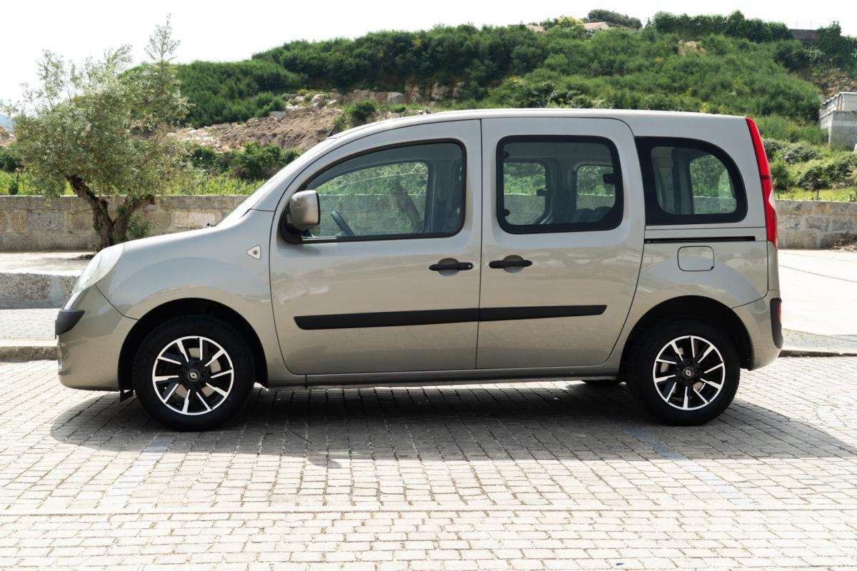 renault-kangoo-2011-diesel-1461cc