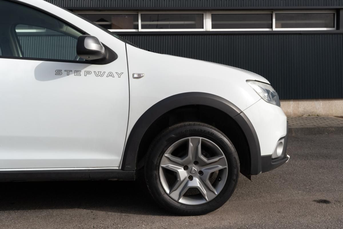 dacia-sandero-2018-gpl-898cc
