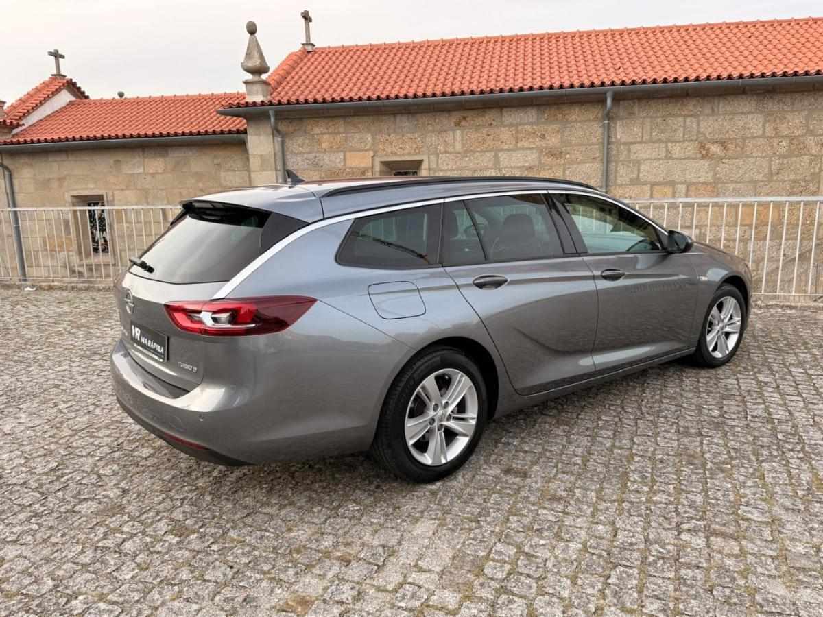 opel-insignia-sports-tourer-2019-diesel-1598cc