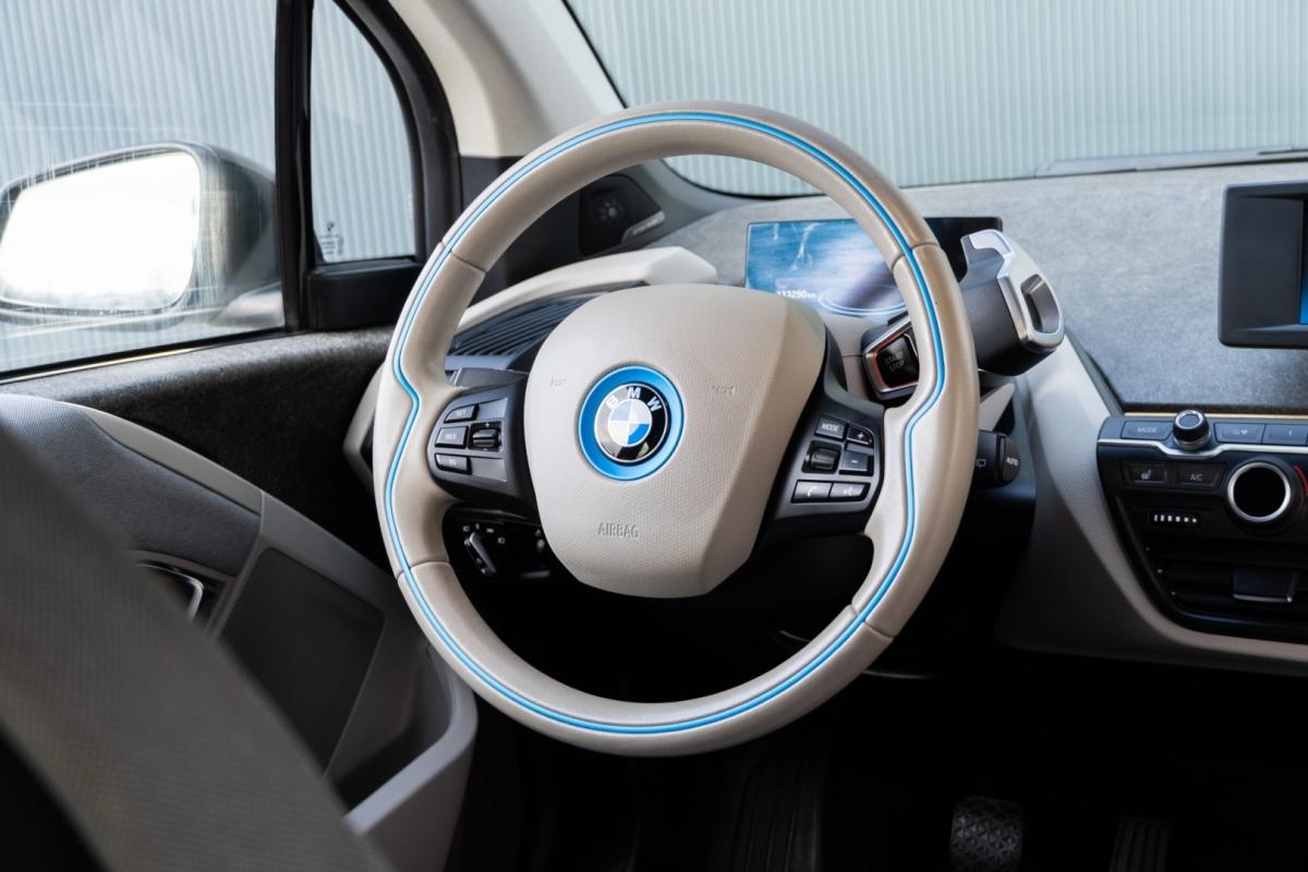 bmw-i3-2022-eletrico-0cc
