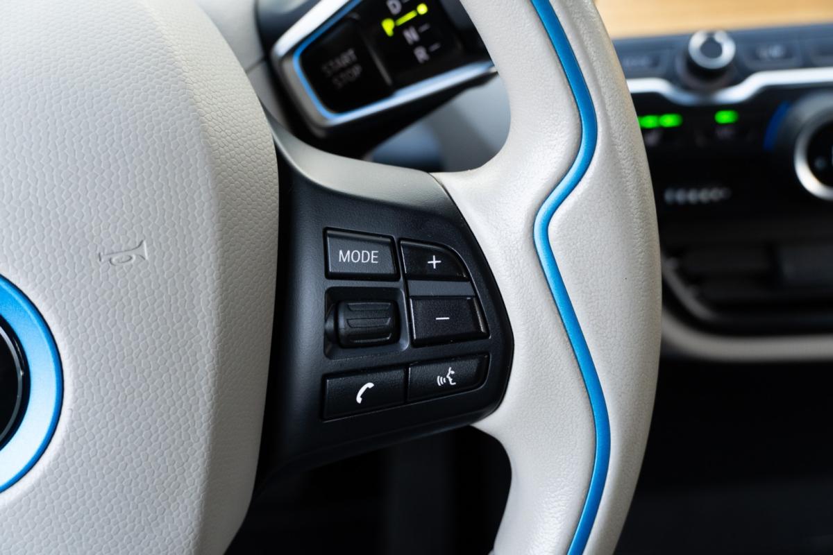 bmw-i3-2022-eletrico-0cc