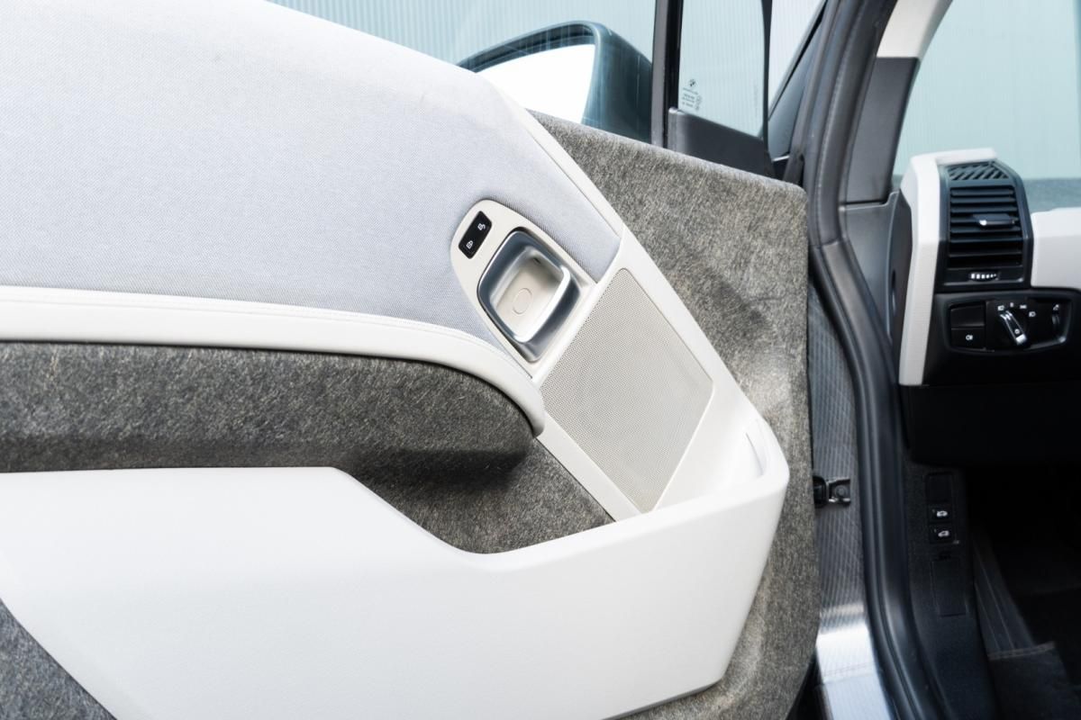 bmw-i3-2022-eletrico-0cc