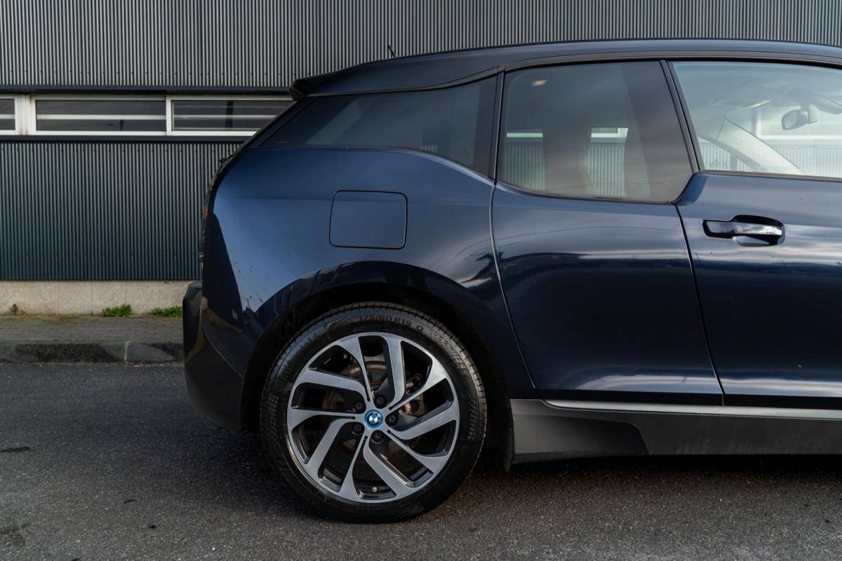 bmw-i3-2022-eletrico-0cc