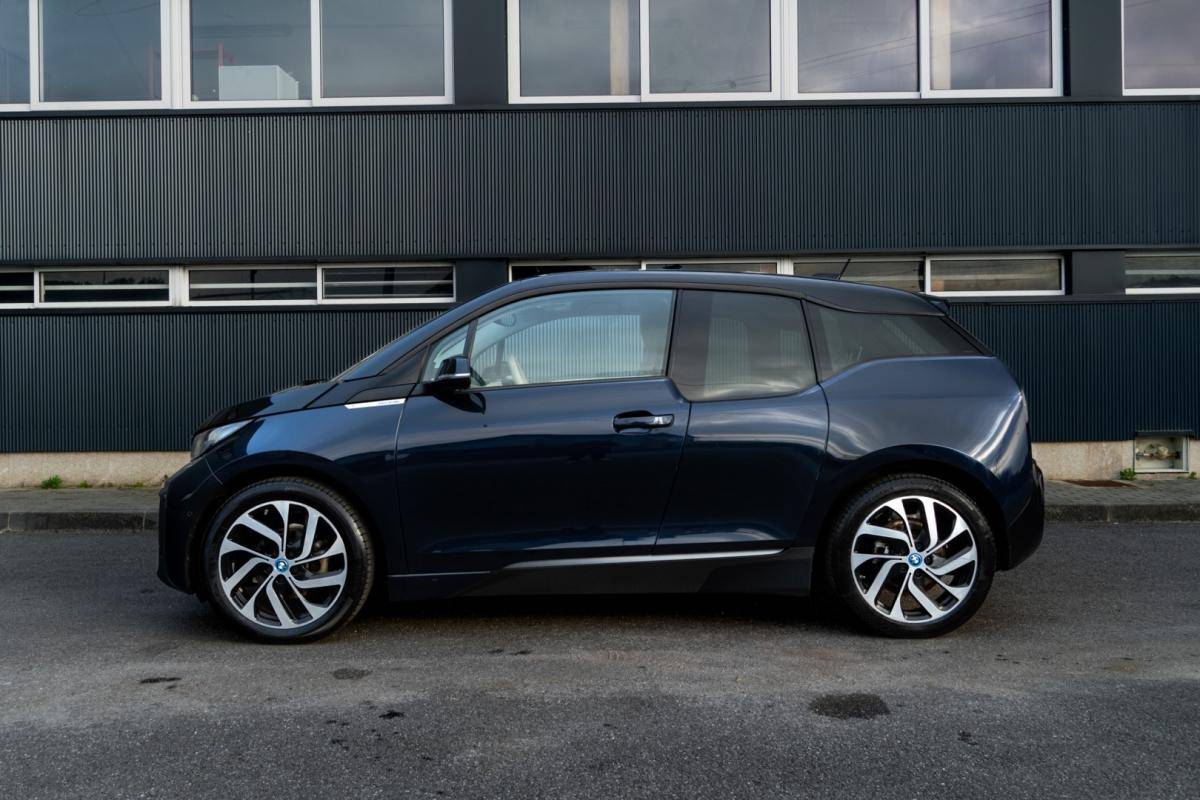 bmw-i3-2022-eletrico-0cc