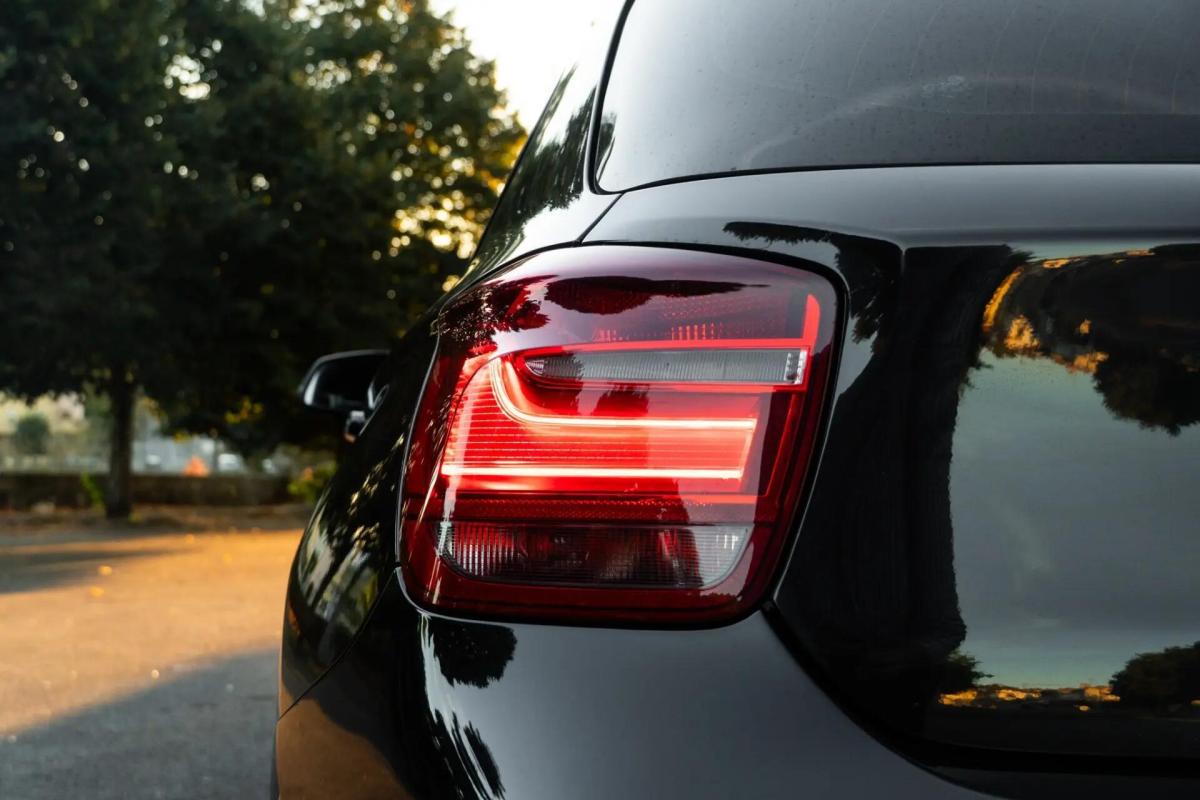 bmw-serie-1-116-d-2014-diesel-1598cc