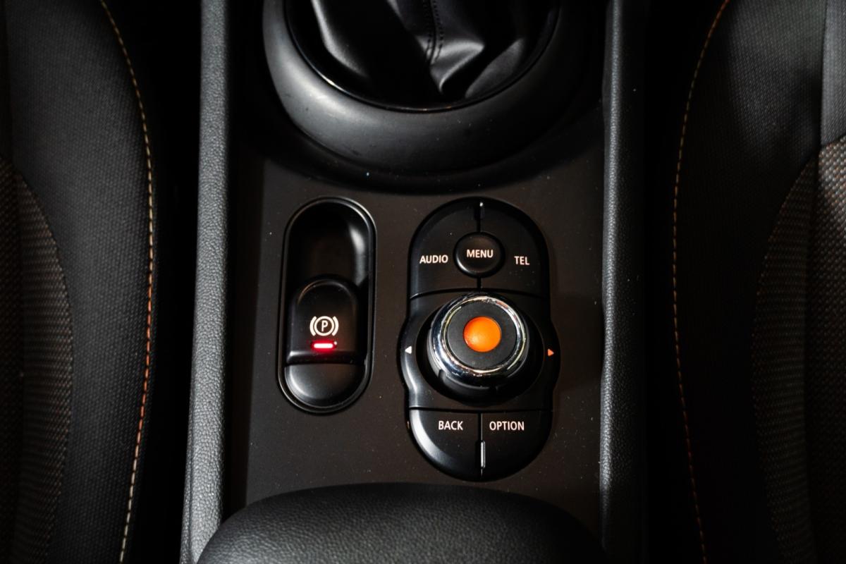 mini-clubman-2017-diesel-1496cc