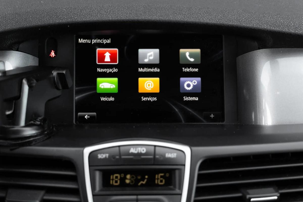 renault-laguna-2015-diesel-1461cc