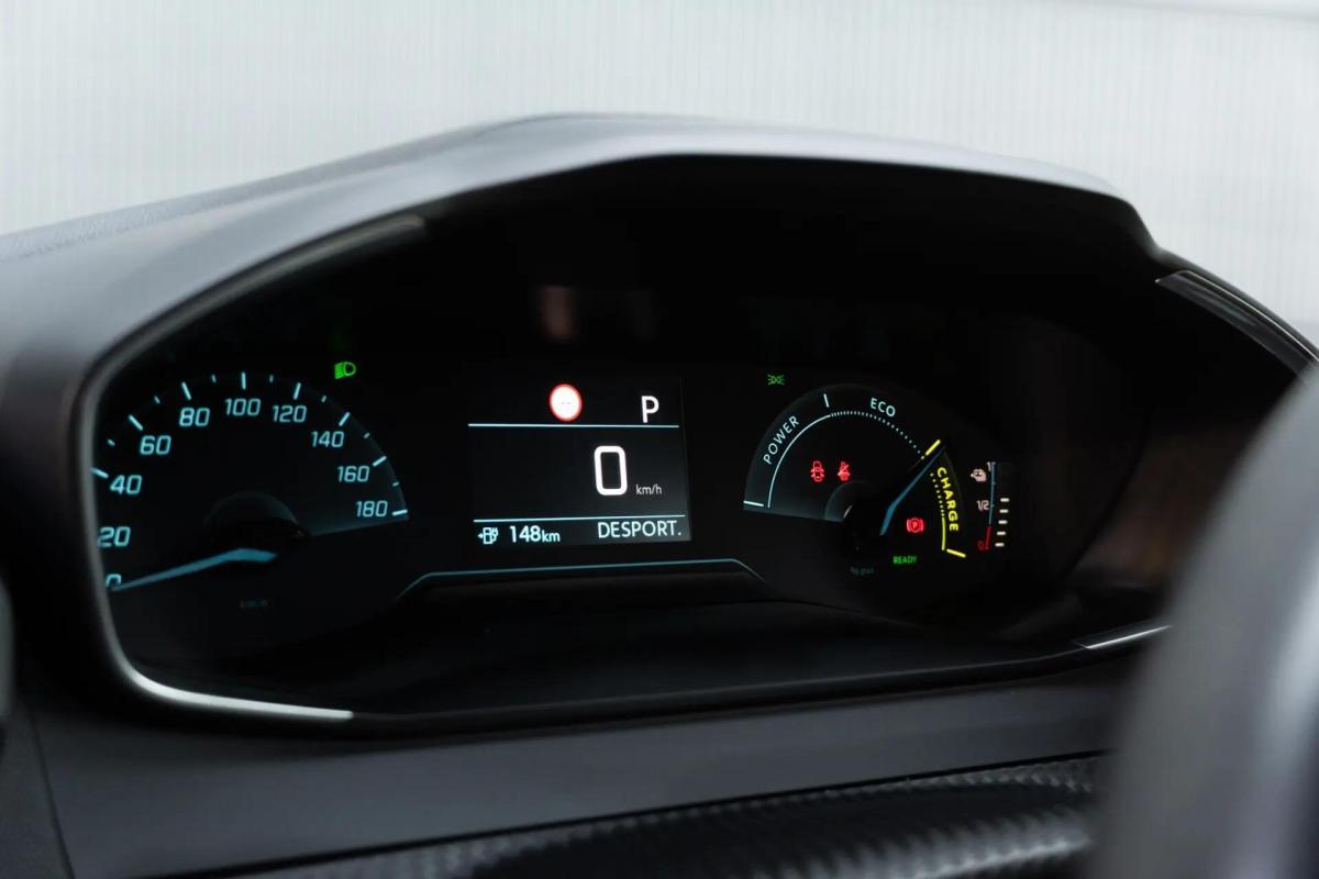 peugeot-e-208-2022-eletrico-0cc